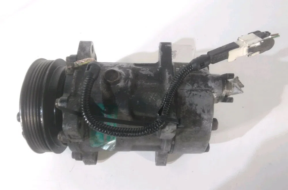 Compresseur air conditionne Opel MERIVA A Monospace (X03) 1.7 cdti (e75) (2003-2010) occasion — photo 2
