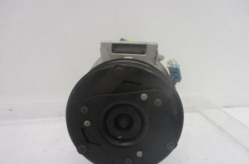 Compresseur air conditionne OPEL VECTRA II 2001 occasion — photo 2