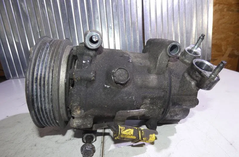 Compresseur air conditionne PEUGEOT 206 PHASE 1 BREAK occasion — photo 2