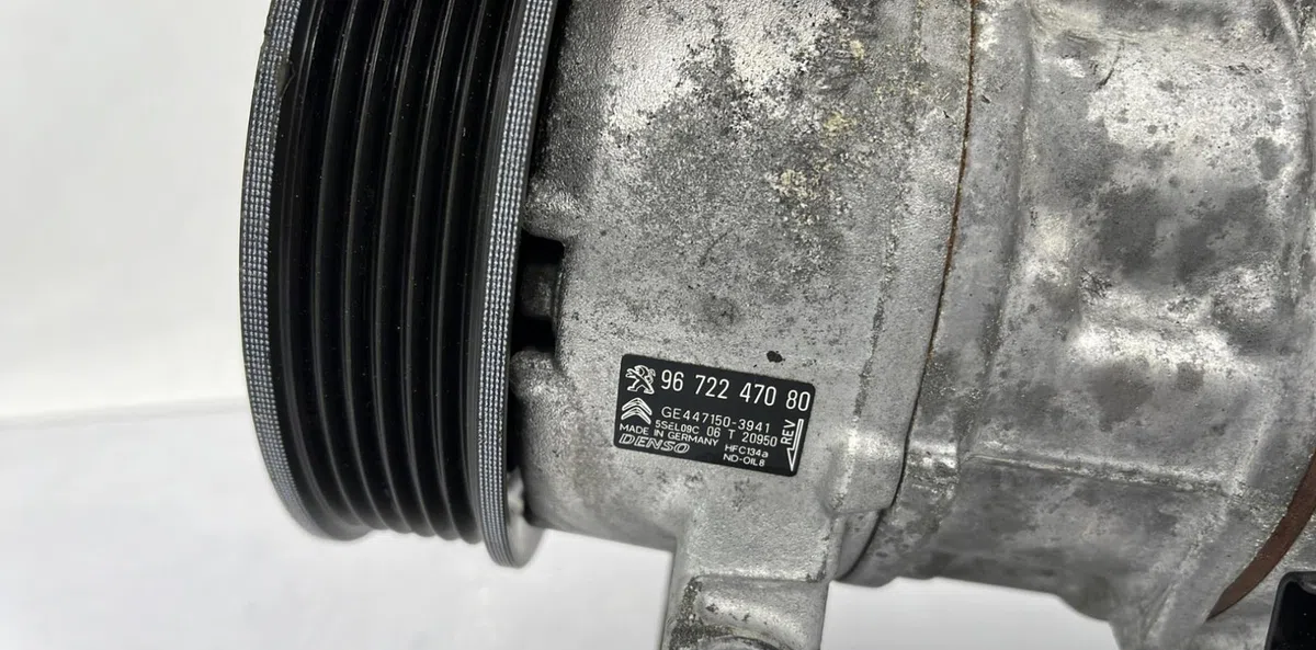 Compresseur air conditionne PEUGEOT 208 1 PHASE 2 occasion — photo 4