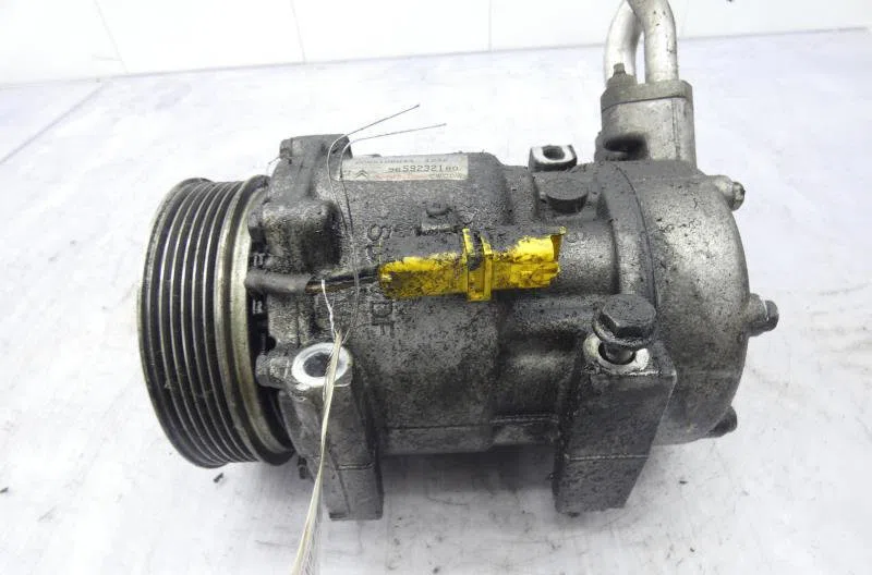 Compresseur air conditionne PEUGEOT 307 PHASE 1 occasion — photo 3