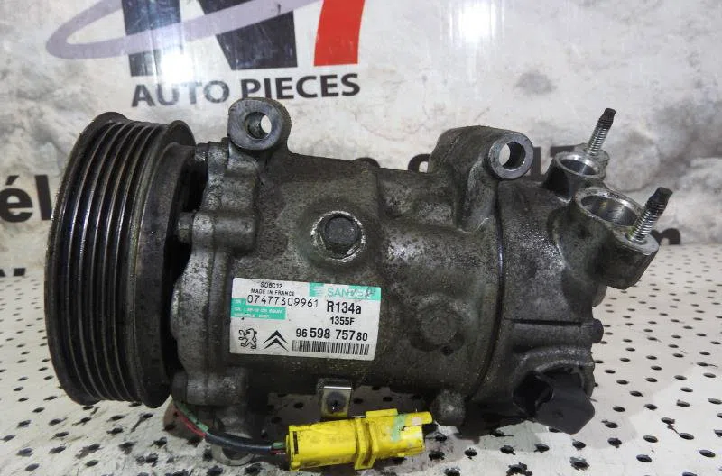 Compresseur air conditionne PEUGEOT 307 PHASE 1 occasion — photo 3