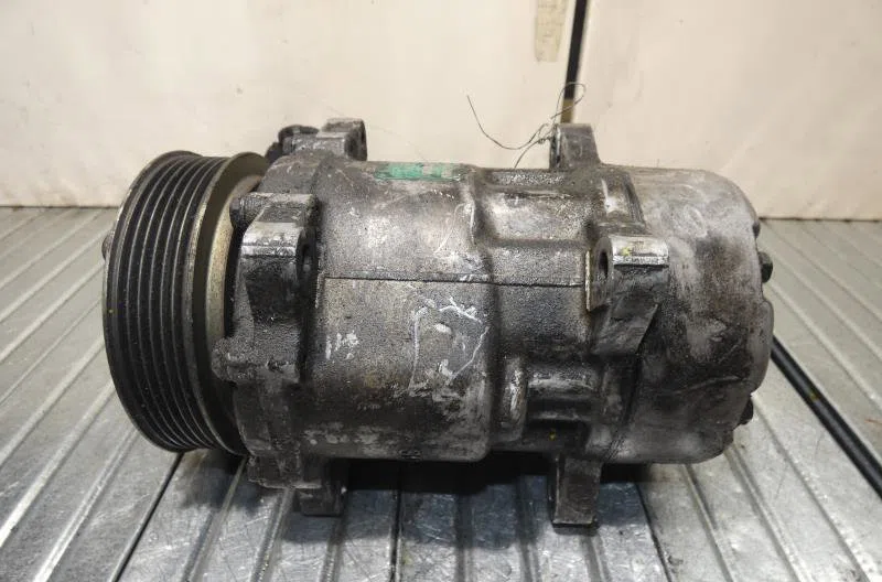 Compresseur air conditionne PEUGEOT 605 PHASE 1 occasion — photo 3