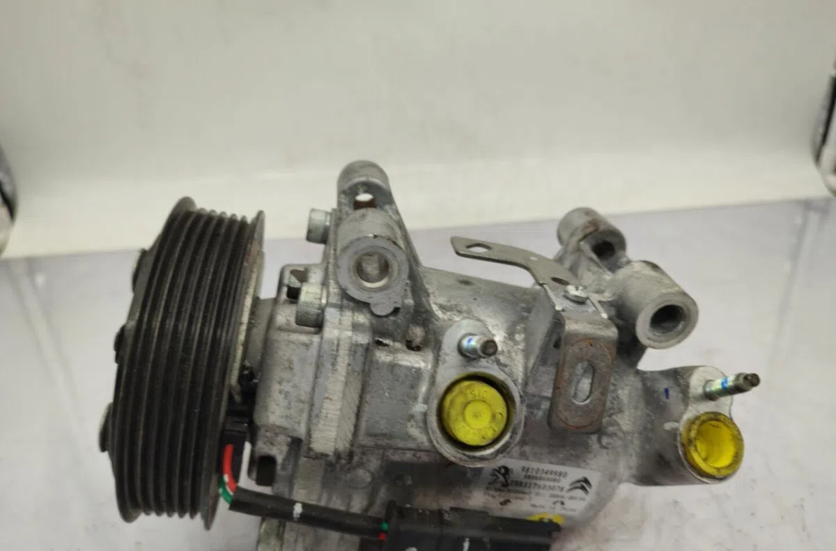 Compresseur air conditionne PEUGEOT PARTNER 3 PHASE 1 occasion — photo 4