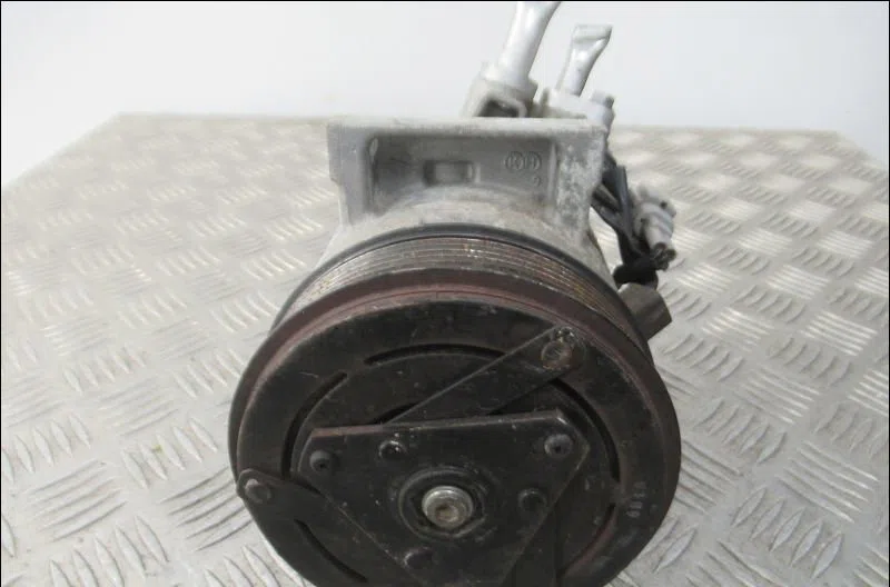 Compresseur air conditionne Renault CAPTUR I (J5_, H5_) 1.2 tce 120 (2013) occasion — photo 2