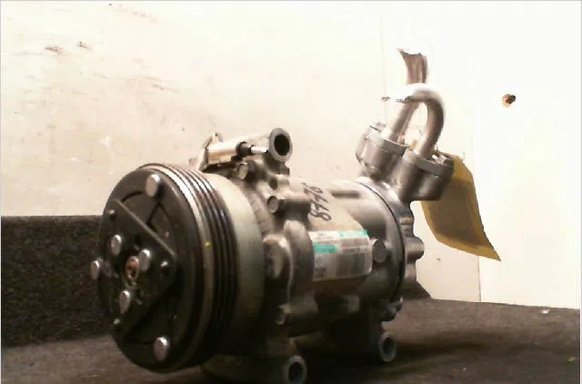 Compresseur air conditionne Renault CLIO II (BB_, CB_) 1.2 lpg (bb0a, cb0a) (1999-2001) occasion — photo 2