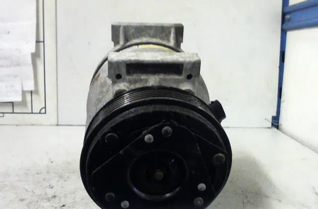 Compresseur air conditionne RENAULT LAGUNA occasion — photo 2