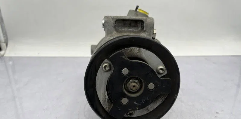 Compresseur air conditionne SKODA FABIA 2 PHASE 2 occasion — photo 2
