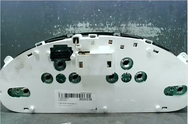 Compteur Chrysler VOYAGER IV (RG, RS) 2.5 crd (2000-2008) occasion — photo 2