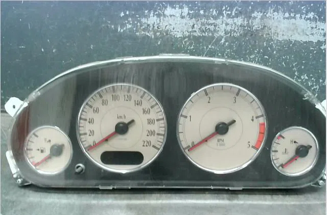Compteur Chrysler VOYAGER IV (RG, RS) 2.5 crd (2000-2008) occasion — photo 4