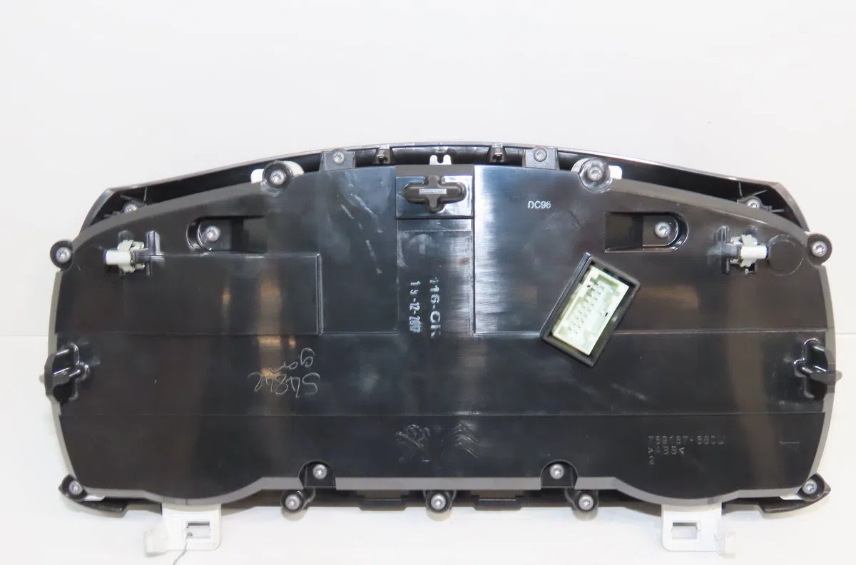 Compteur Citroen C3 III (SX) 1.2 vti 82 (2016) occasion — photo 2