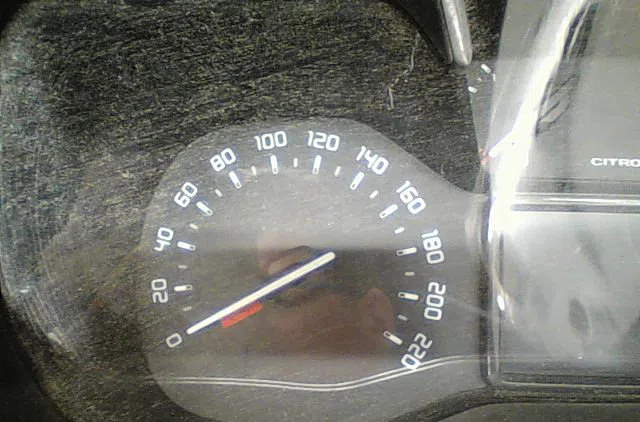 Compteur Citroën C3 III (SX) 1.6 bluehdi 75 (2016) occasion — photo 2