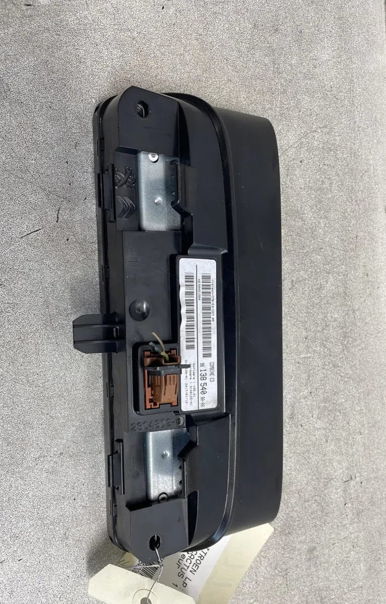 Compteur Citroen C4 CACTUS 1.2 vti 82 (2014) 5 portes occasion — photo 2