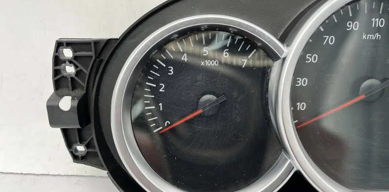 Compteur DACIA SANDERO 2 PHASE 2 occasion — photo 2