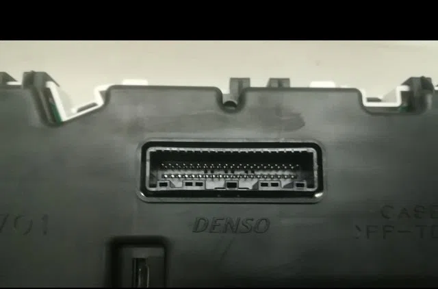 Compteur DAIHATSU TREVIS 2007 occasion — photo 3