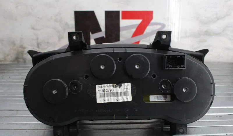 Compteur FIAT PUNTO 3 occasion — photo 2