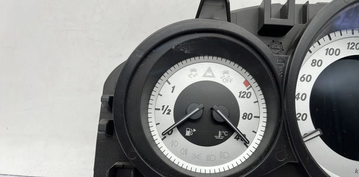 Compteur MERCEDES CLASSE C 204 PHASE 2 BREAK occasion