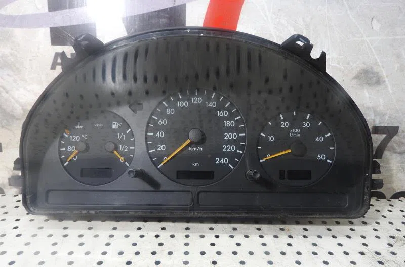 Compteur MERCEDES CLASSE M 163 PHASE 2 occasion — photo 4