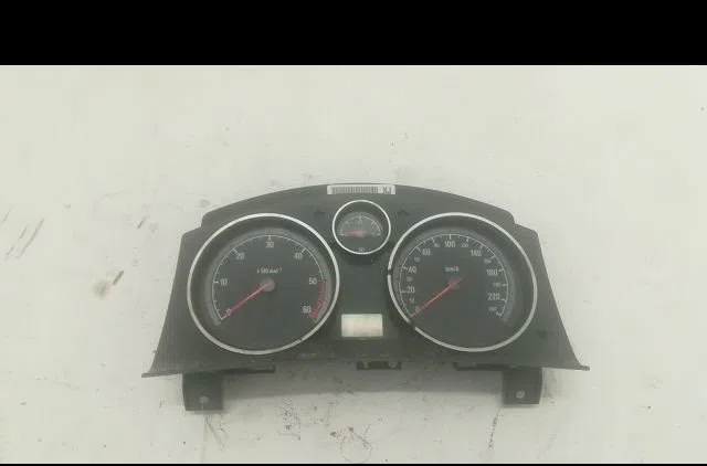 Compteur Opel ASTRA H GTC (A04) 1.9 cdti (l08) (2005-2010) occasion — photo 4