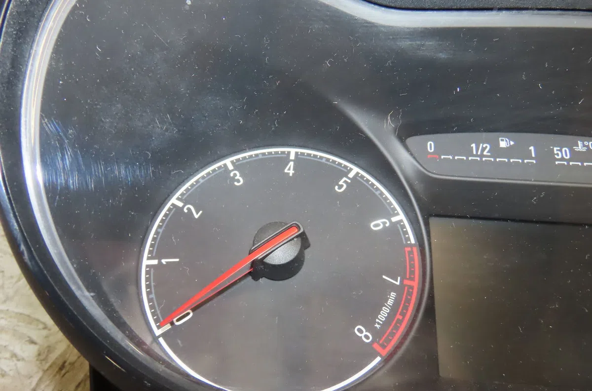 Compteur Opel CORSA E (X15) 1.4 turbo (08, 68) (2014-2019) occasion