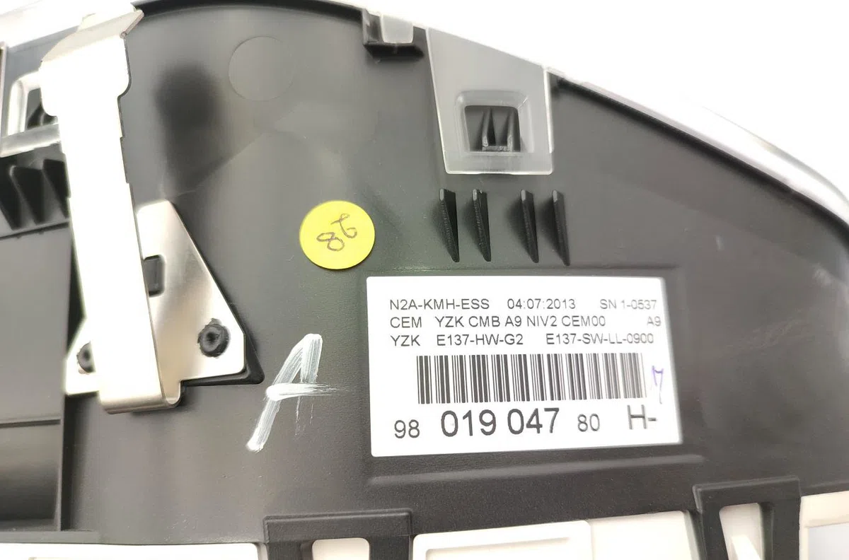Compteur PEUGEOT 208 1 PHASE 1 occasion — photo 3