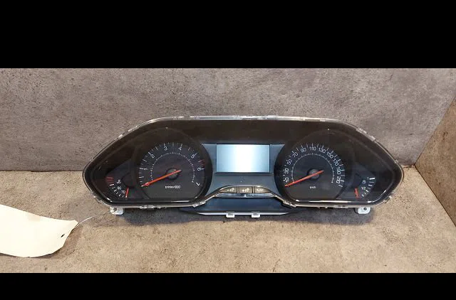 Compteur Peugeot 208 I (CA_, CC_) 1.0 (2012) occasion — photo 4