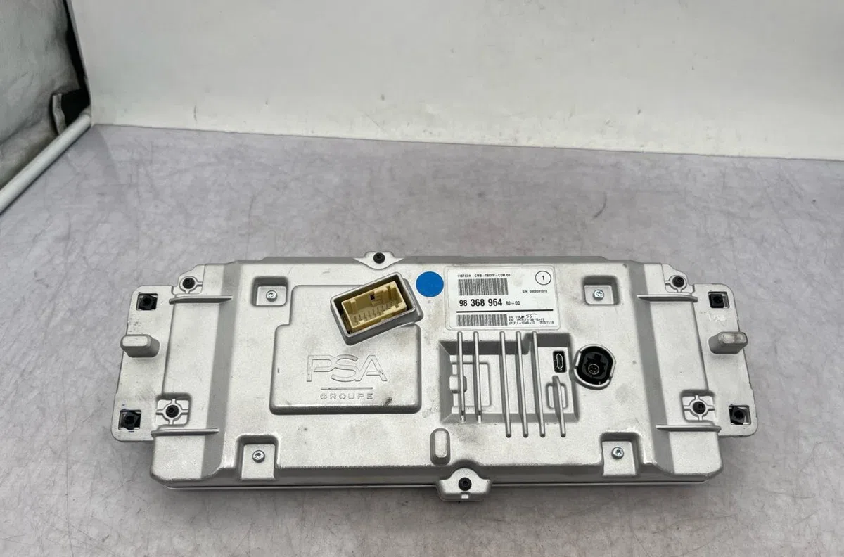 Compteur PEUGEOT 308 2 PHASE 2 occasion — photo 3
