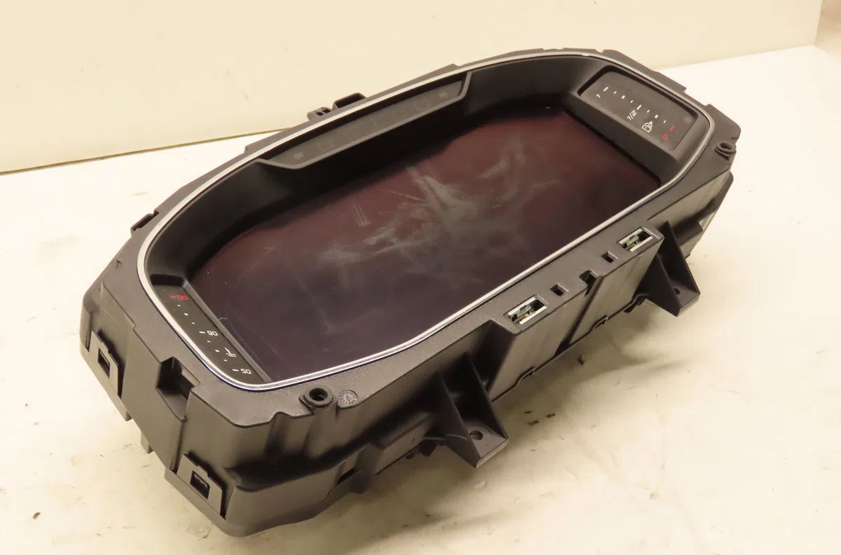 Compteur Seat LEON ST (5F8) 1.5 tsi (2018-2020) occasion — photo 2