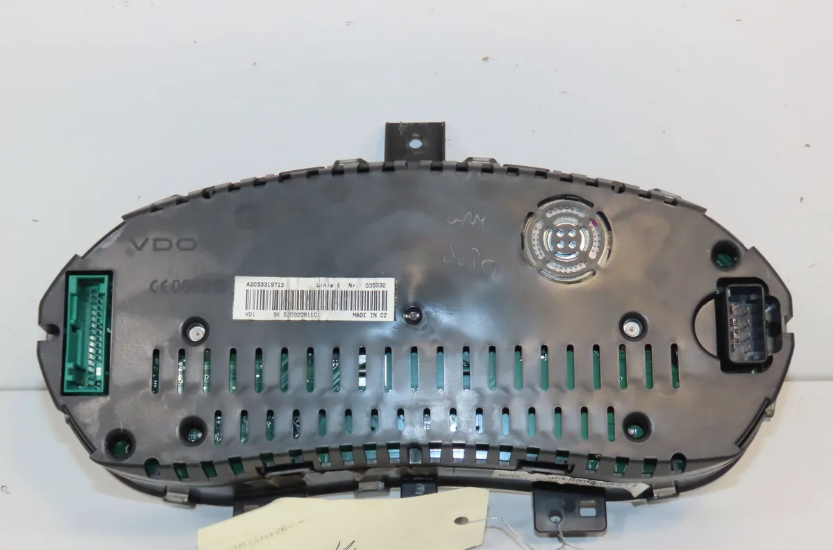Compteur Skoda FABIA II (542) 1.4 tdi (2007-2010) occasion — photo 2