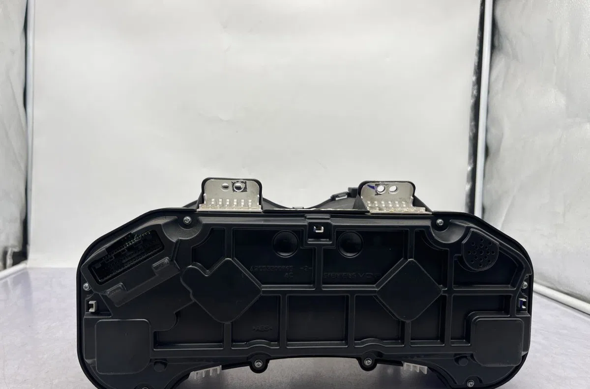 Compteur TOYOTA AURIS 1 PHASE 1 occasion — photo 3
