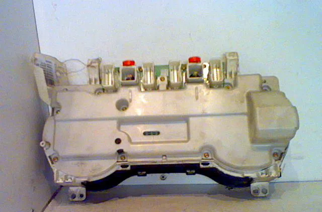 Compteur TOYOTA RAV4 II 2002 occasion — photo 2