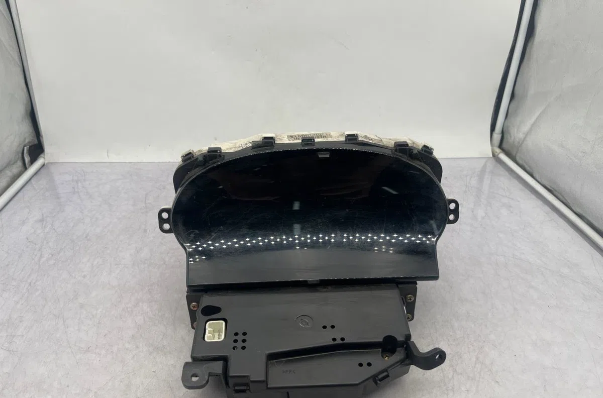 Compteur TOYOTA YARIS 1 PHASE 1 occasion — photo 3