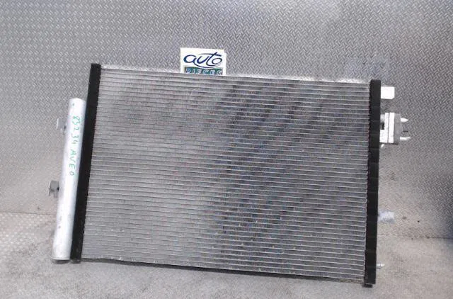Condenseur clim CHEVROLET AVEO 2  AVEO 2 occasion — photo 2