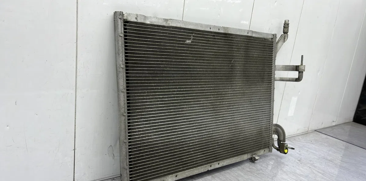Condenseur clim FORD FIESTA 6 PHASE 2 occasion