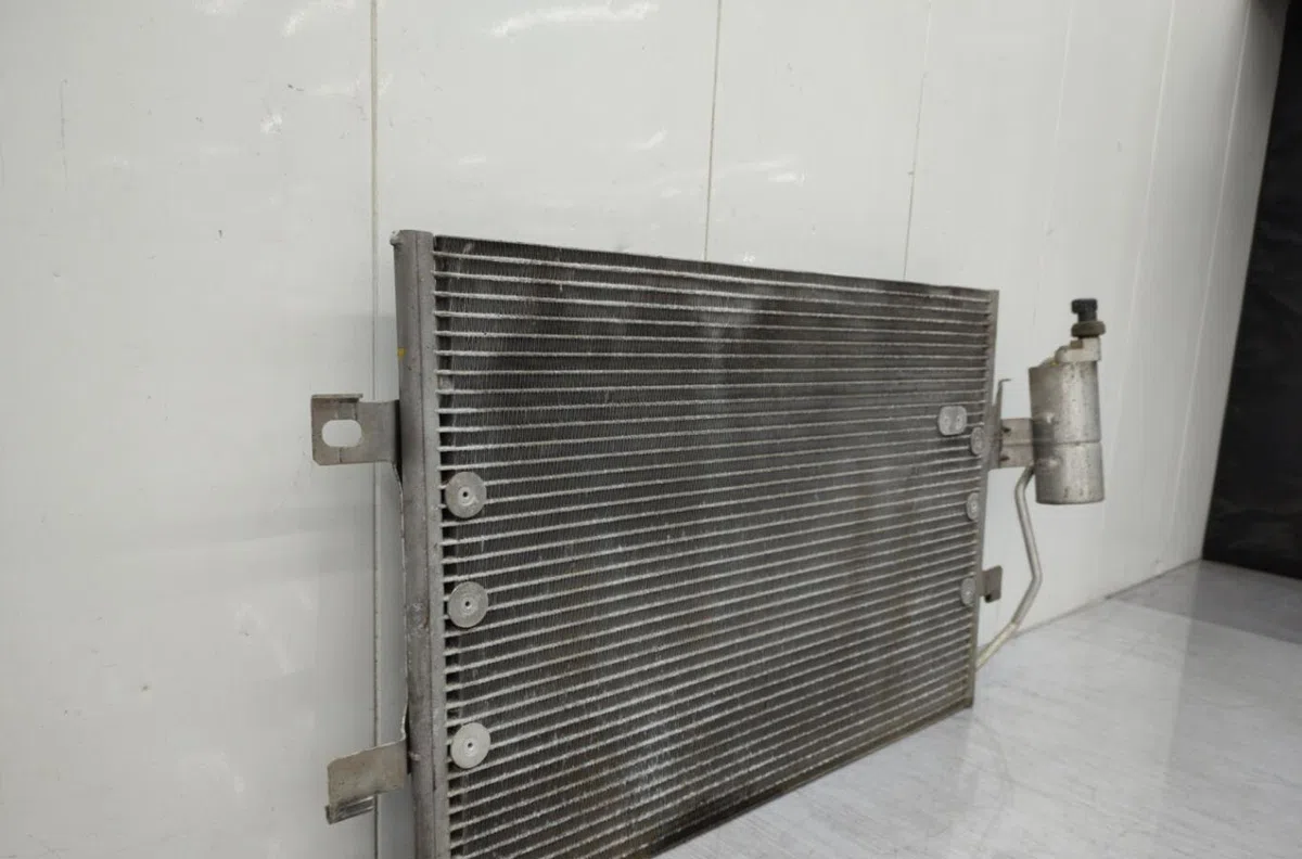 Condenseur clim MERCEDES CLASSE A 168 PHASE 1 occasion — photo 3