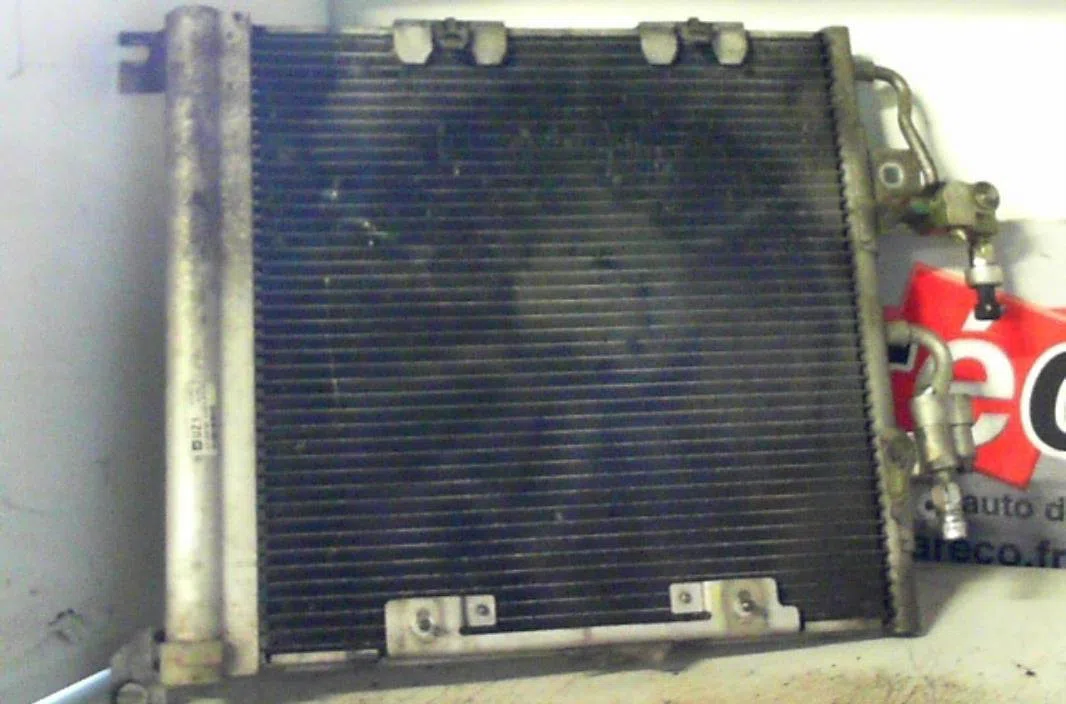 Condenseur clim Opel ASTRA H (A04) 1.9 cdti (l48) (2004-2010) occasion — photo 2
