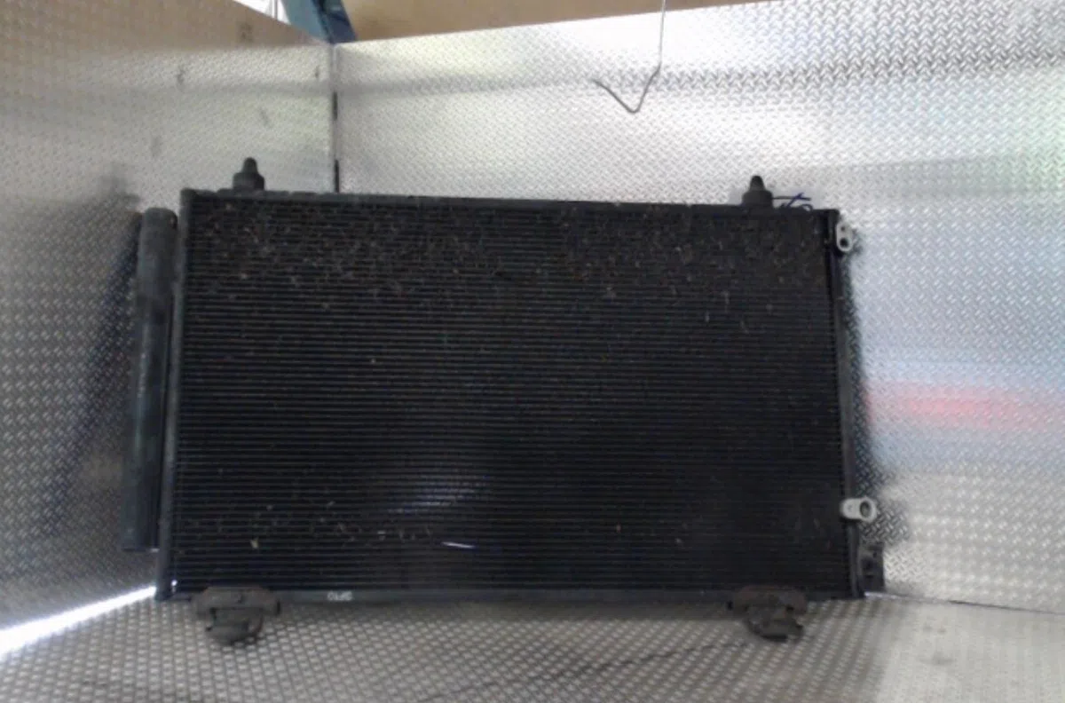 Condenseur clim TOYOTA COROLLA VERSO 2  COROLLA VERSO 2 PHASE 1 occasion
