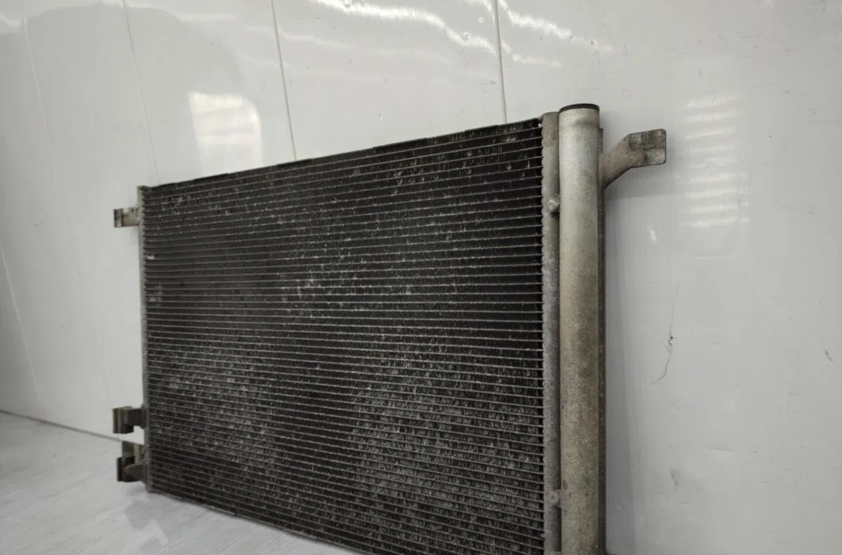 Condenseur clim VOLKSWAGEN GOLF 7 PHASE 1 occasion