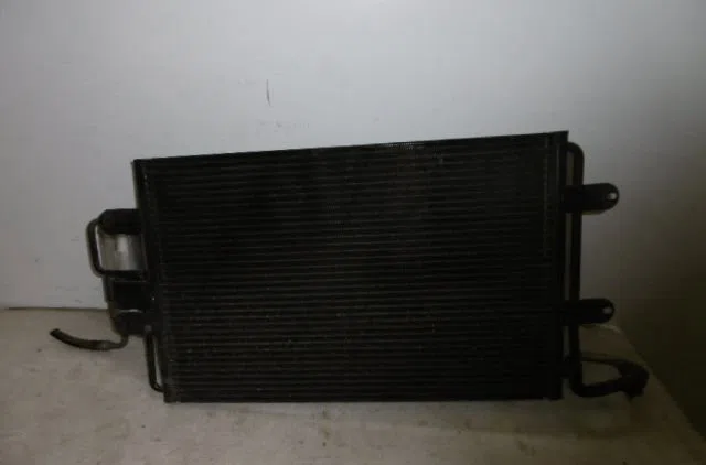 Condenseur clim VOLKSWAGEN GOLF IV 1999 occasion