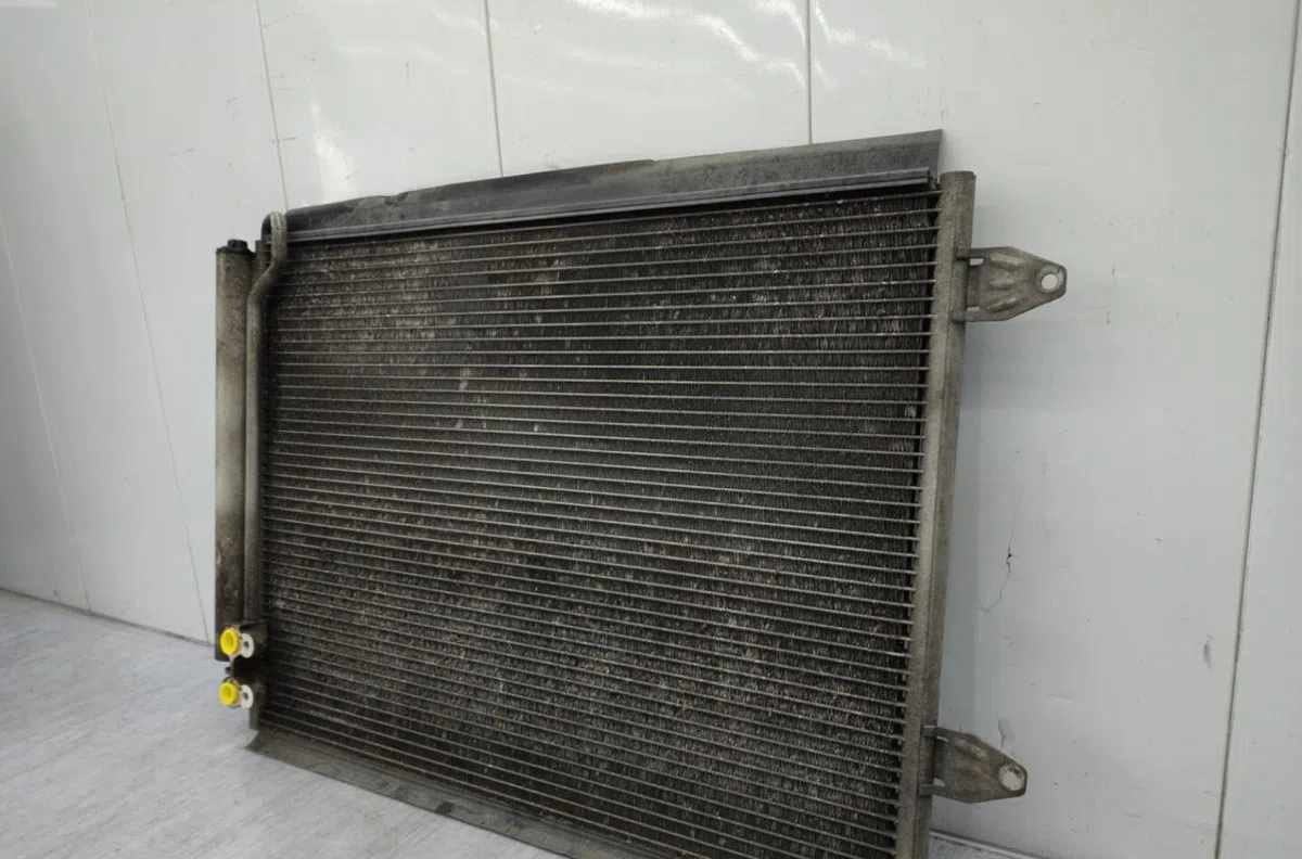 Condenseur clim VOLKSWAGEN PASSAT 5 BREAK occasion