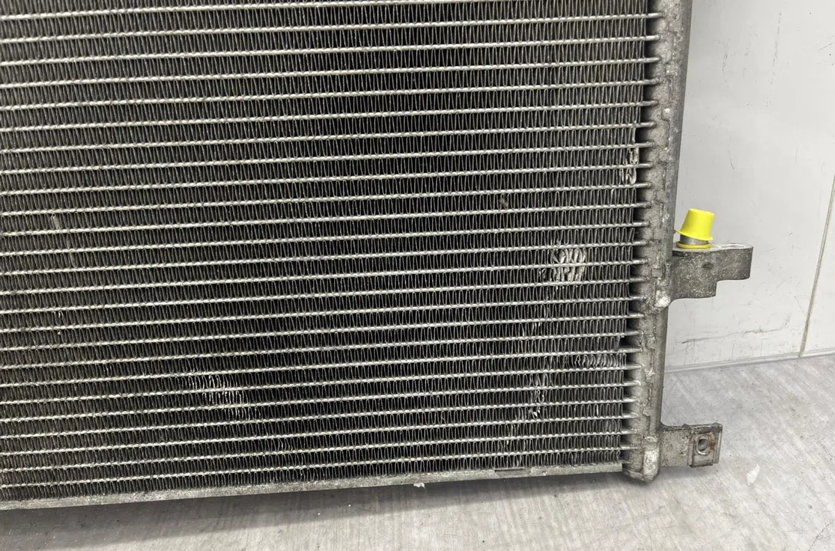 Condenseur clim VOLVO V 70 1 PHASE 2 BREAK occasion