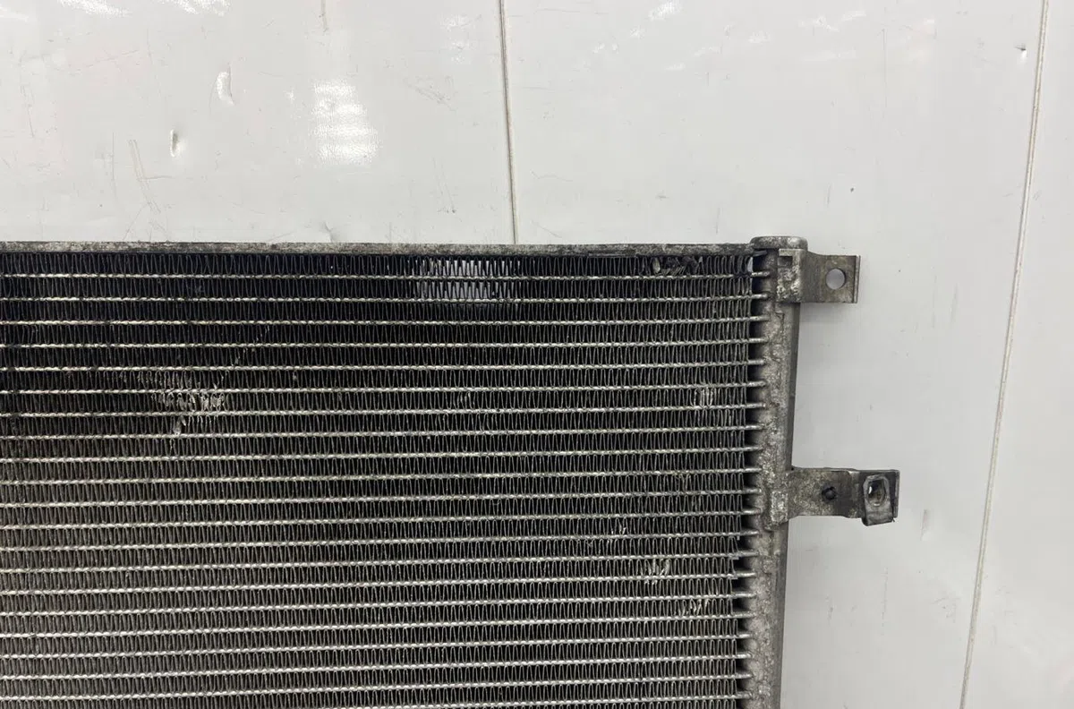 Condenseur clim VOLVO V 70 1 PHASE 2 BREAK occasion