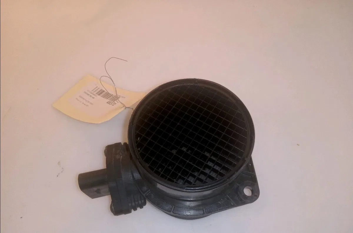 Debimetre air Audi A3 (8L1) 1.9 tdi (1996-2001) occasion