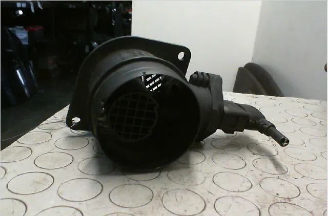 Debimetre air Volkswagen GOLF V (1K1) 1.9 tdi (2003-2008) occasion
