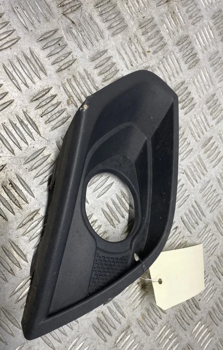 Enjoliveur d pare-choc av OPEL CORSA E occasion