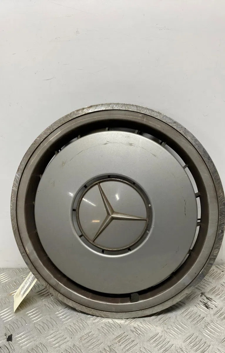 Enjoliveur de roue MERCEDES 250 W124 PHASE 1 occasion