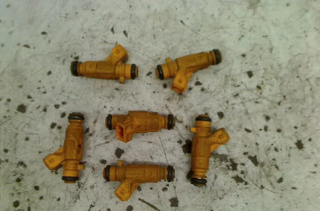Ensemble injecteurs Peugeot 607 (9D, 9U) 3.0 v6 24v (2000-2004) occasion