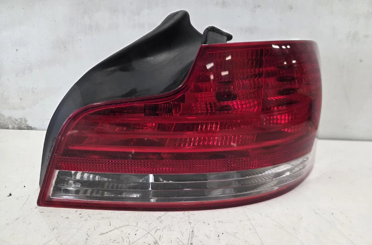 Feu arrière droit BMW SERIE 1 E82 COUPE occasion