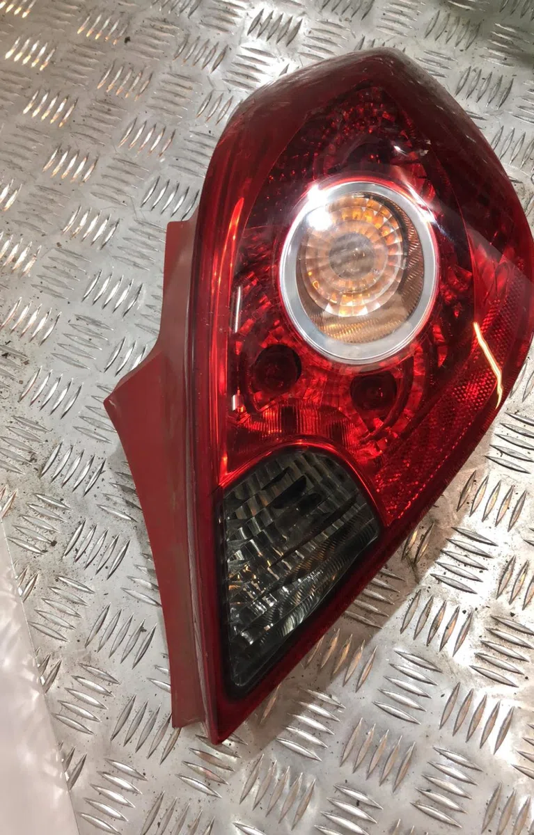 Feu arrière droit OPEL CORSA D PHASE 2 occasion