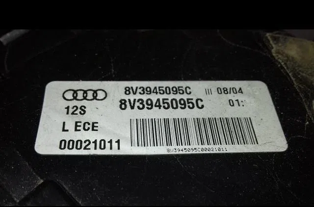 Feu arrière gauche Audi A3 (8V1, 8VK) 2.0 tdi (2012-2017) occasion